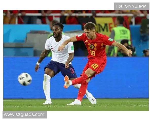 足球明星变身老年人展现不老传说精彩人生再续辉煌