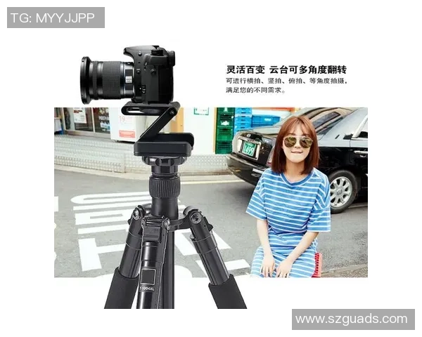 足球球星滑轨揭秘全景展现赛场风采与荣耀瞬间 足球球星滑轨揭秘全景展现赛场风采与荣耀瞬间